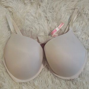 Victoria Secret PINK Authentic White Padded Push Up Bra